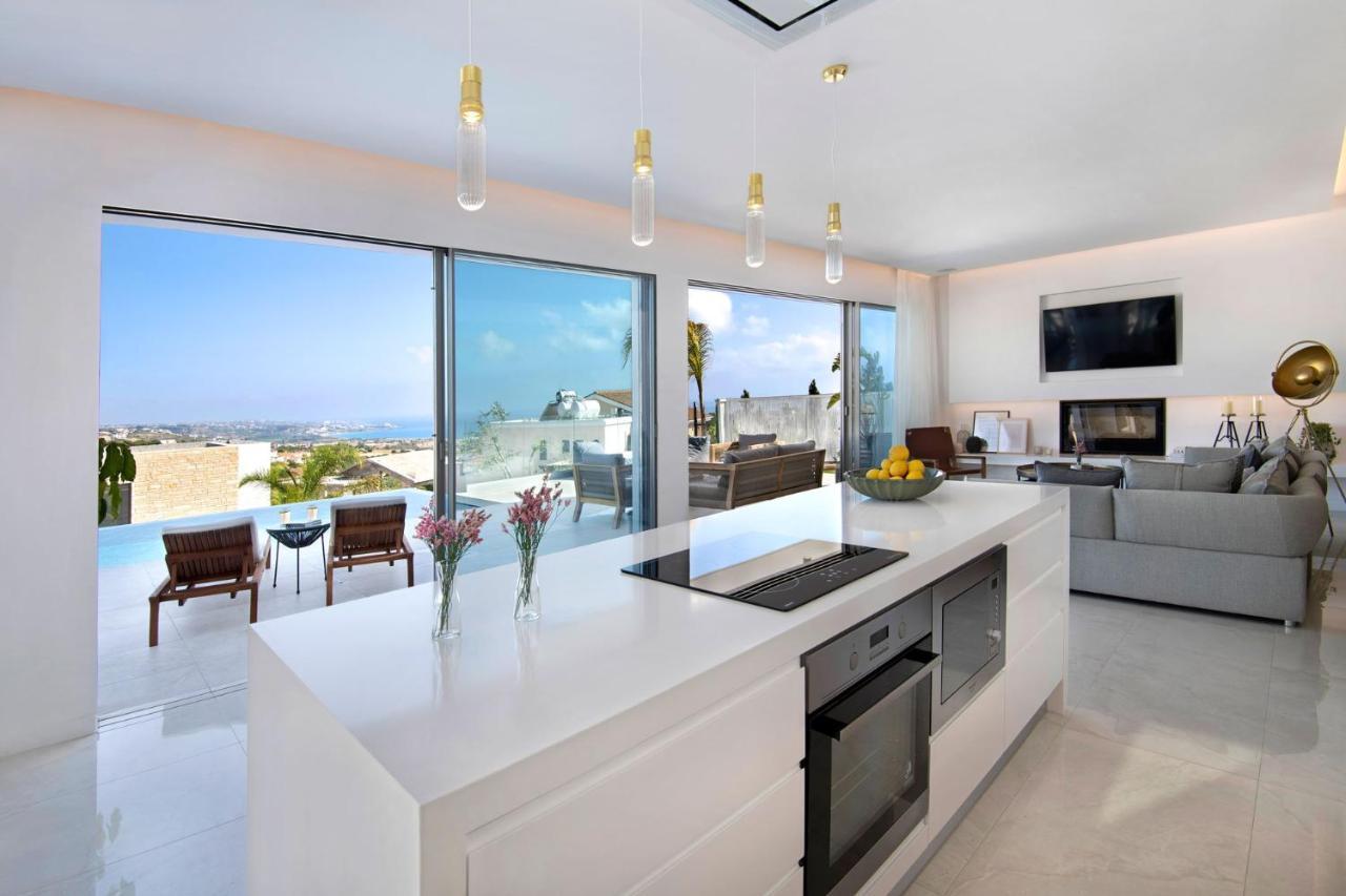 Golden Shore Paphos Exterior foto